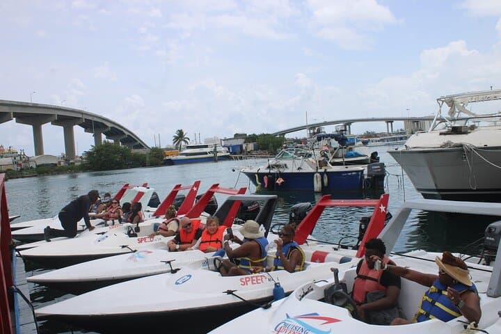 Captain Your Own Speed Boat off Nassau: Atlantis Bridge Harbor Tour photo 5