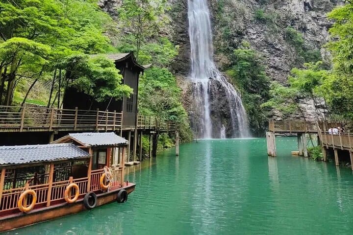 Tianmen Mountain & Zhangjiajie Glass Bridge Day Trip: Cable Car, Tianmen Cave, Skywalk photo 6