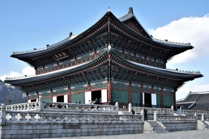Chengdu to Jiuzhaigou: 10-Day Natural & Cultural Loop through Sichuan's UNESCO Sites photo 2