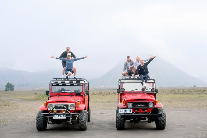 Mount Bromo, Ijen & Madakaripura: 3-Day Crater Sunrise, Blue Fire & Waterfall Tour