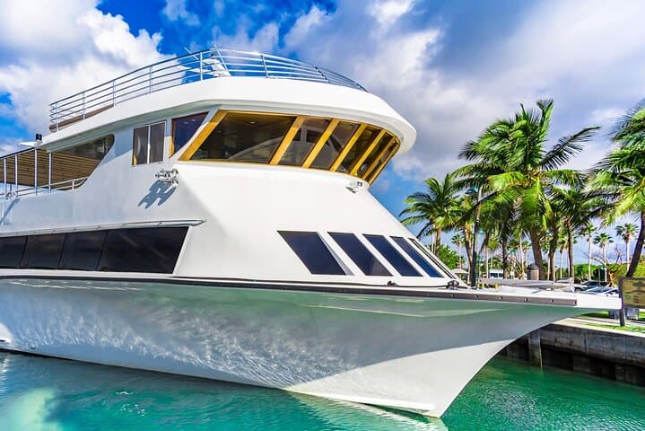 Miami Triple Combo — City Sights, Millionaire Row Boat Cruise & Everglades Airboat Adventure (2-Day) photo 6