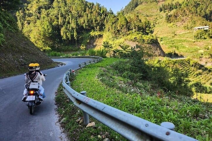 Karst Plateau Adventure: 4-Day Ha Giang & Dong Van Geopark Tour from Hanoi photo 6
