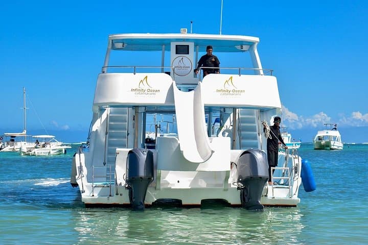 Infinity Snorkeling Party Boat in Bávaro: Half-Day Snorkel, Natural Pool & Party photo 4