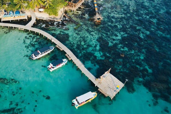 Phu Quoc Speedboat Snorkel Tour with BBQ Lunch & Drone Photos photo 2