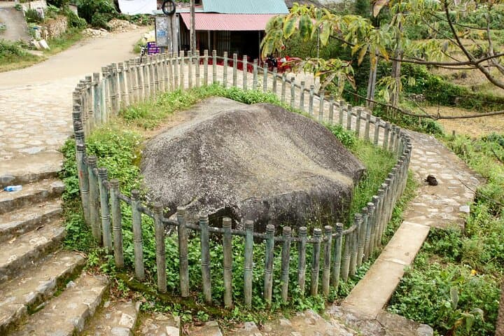 Sapa 2-Day Guided Trek: Ta Van Homestay, Muong Hoa Valley & Hill‑Tribe Treks photo 4