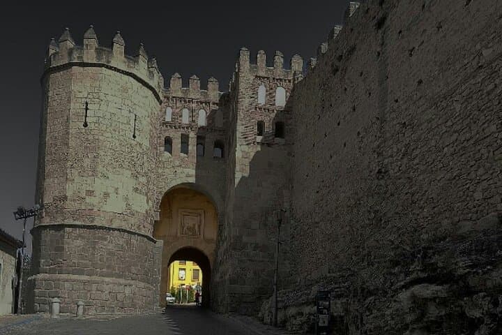 Segovia Legends and Mysteries Night Walking Tour photo 5