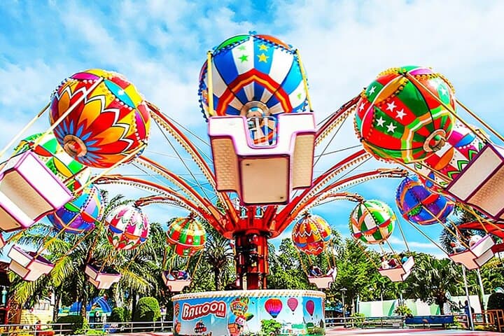 Inside Siam Amazing Park: Bangkok’s Giant Waterpark and Theme-Ride Experience photo 4