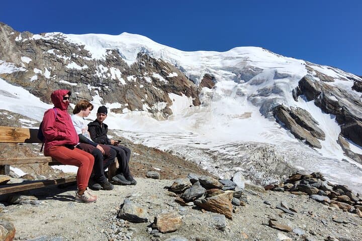 Hidden Swiss Alps: 4-Day Guided Hike from Zurich to Saas-Fee, Jungfrau & High-Alpine Hut photo 3