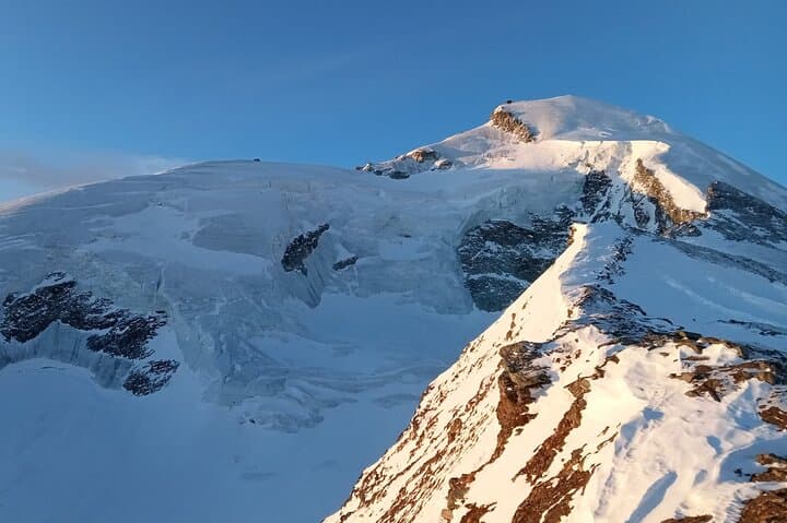 Hidden Swiss Alps: 4-Day Guided Hike from Zurich to Saas-Fee, Jungfrau & High-Alpine Hut photo 6