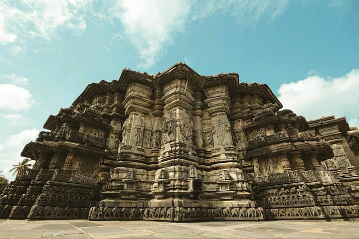 Belur and Halebeedu Heritage Trail from Mangalore — Day Trip to Hoysala Temples