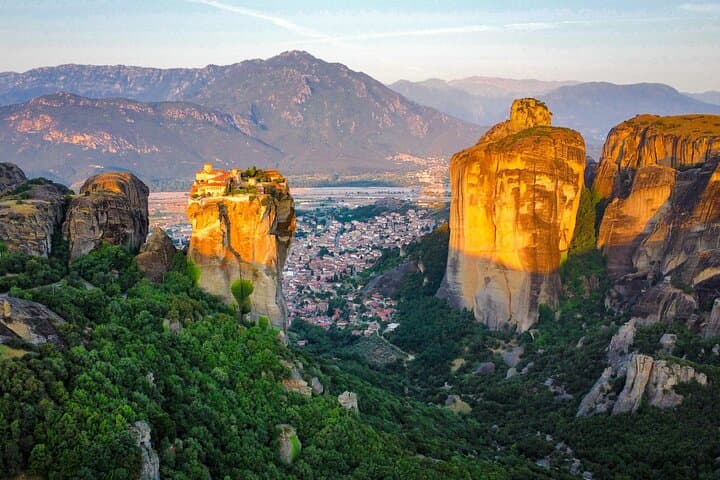 Luxury Private Day Trip to Meteora & Thermopylae from Athens photo 4