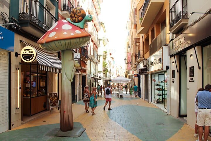 Alicante City Game: Sea, Sun and Local Stories — Self-Guided Discovery Walk photo 4