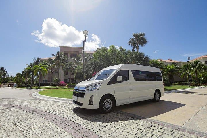 Private VIP Van Transfer PUJ to Punta Cana Hotels — Fast, Private Airport Pickup photo 1