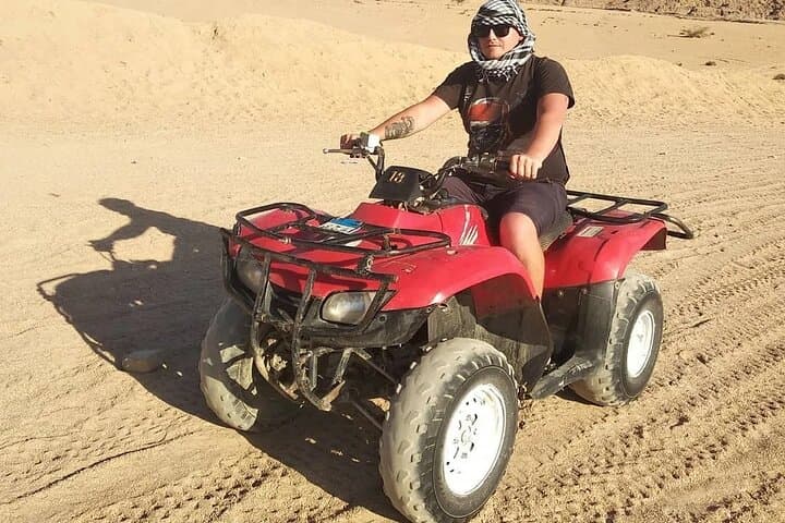 Dubai Desert Buggy Adventure: 1-Hour Sand Dune Driving with Sandboarding photo 3