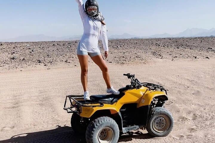 Dubai Desert Buggy Adventure: 1-Hour Sand Dune Driving with Sandboarding photo 4
