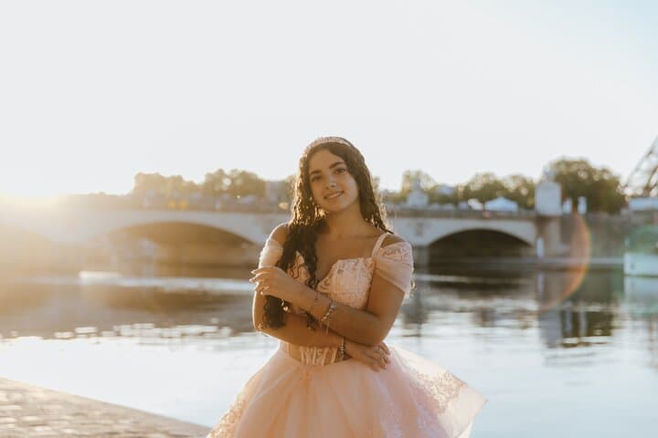 Paris Private Photo Session: Capture Iconic Moments with a Local Photographer photo 2