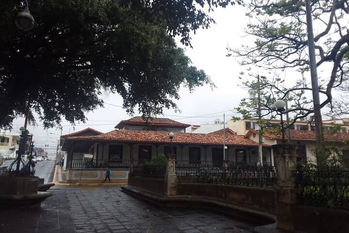 Heredia & Barva Volcano Day Tour from San José — Mountain Towns & Viewpoints