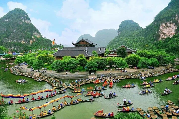 3-Day Vina Cruise: Ninh Binh & Ha Long Bay Escape from Hanoi photo 2