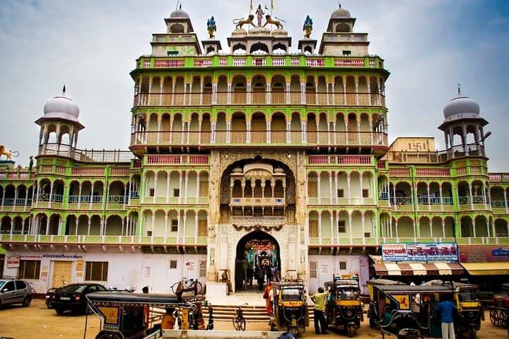 Mughals and Rajputs: 16-Day Forts & Palaces Heritage Tour of North India photo 5
