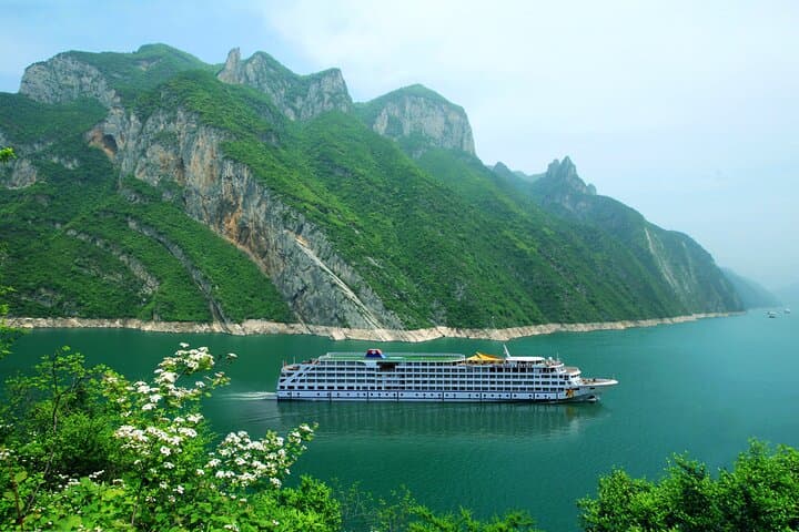 Yangtze River Cruise: 4-Day Three Gorges Voyage from Chongqing to Yichang