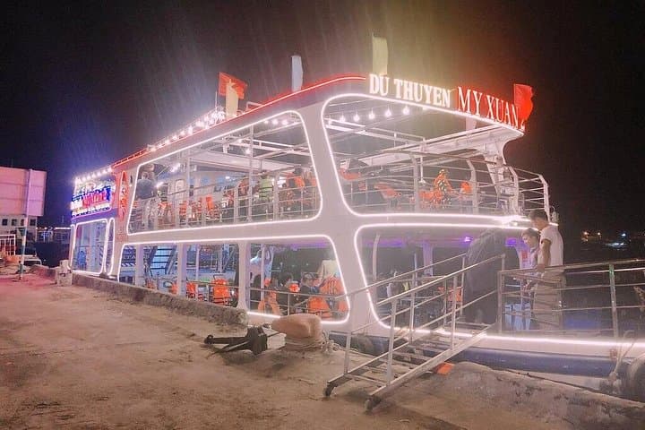 Da Nang Night Cruise on the Han River — My Xuan Evening Cruise & Dragon Bridge Views photo 4