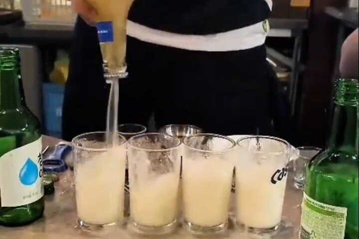 Korean Drinking Games Night in Seoul: Somaek, Soju Bombs & Campus Games photo 2