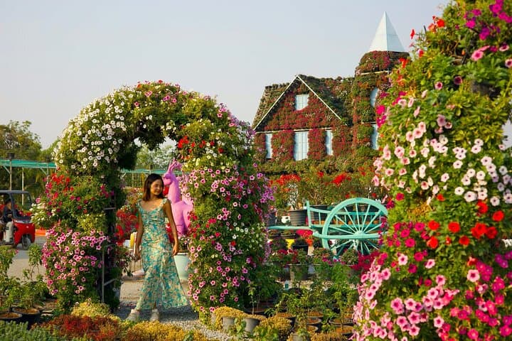 Siem Reap Nature Escape: Flower Garden, Aquarium & Angkor Eye Observation Wheel photo 1