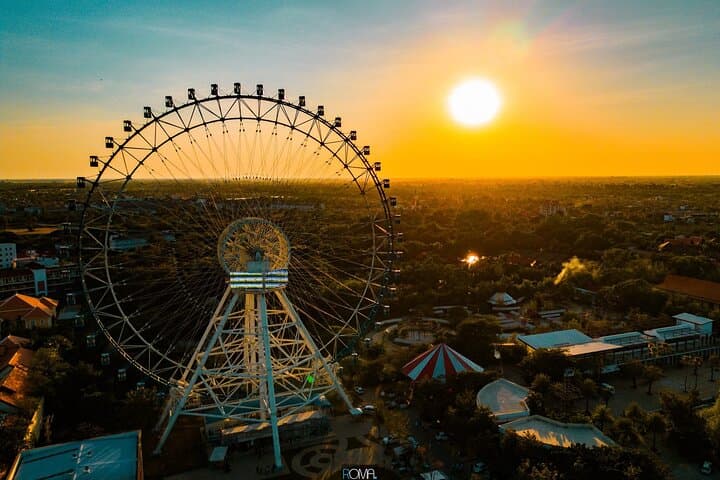 Siem Reap Nature Escape: Flower Garden, Aquarium & Angkor Eye Observation Wheel photo 3