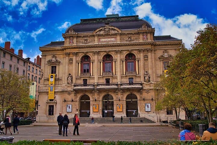 Self-Guided Belle Époque Track Game in Lyon — Mobile City Puzzle Walk photo 5