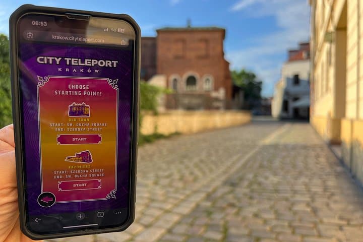 Krakow Interactive City Tour Game: Self-Guided Scavenger Hunt Through Old Town & Kazimierz