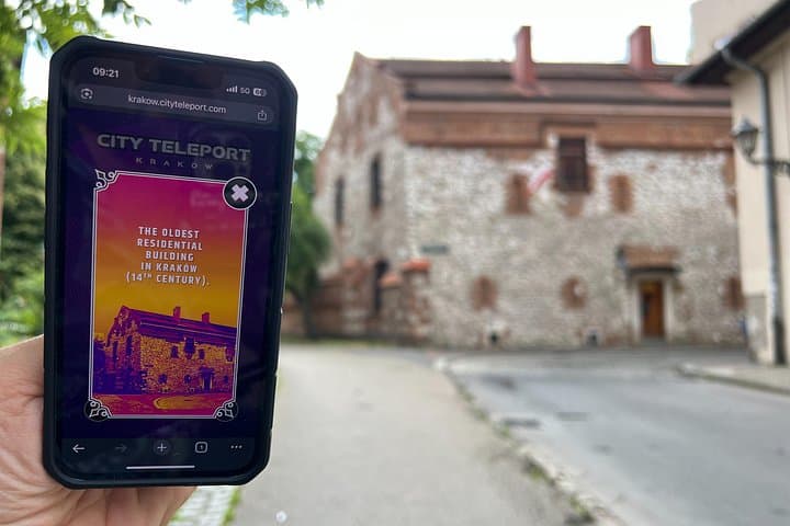 Krakow Interactive City Tour Game: Self-Guided Scavenger Hunt Through Old Town & Kazimierz photo 2