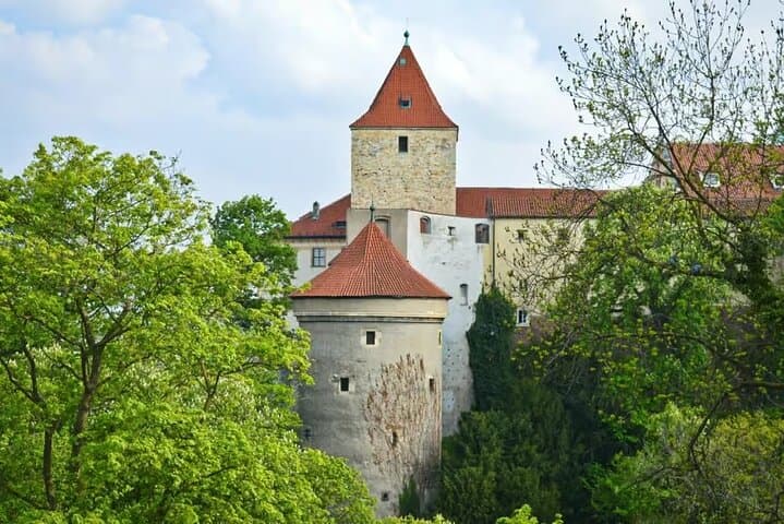 Skip-the-Line Prague Castle Audio Guide: St. Vitus, Golden Lane & Royal Palace photo 4