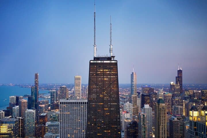 Explore Chicago's Iconic Action Movie Locations: A 1-Day Film Tour Experience photo 5