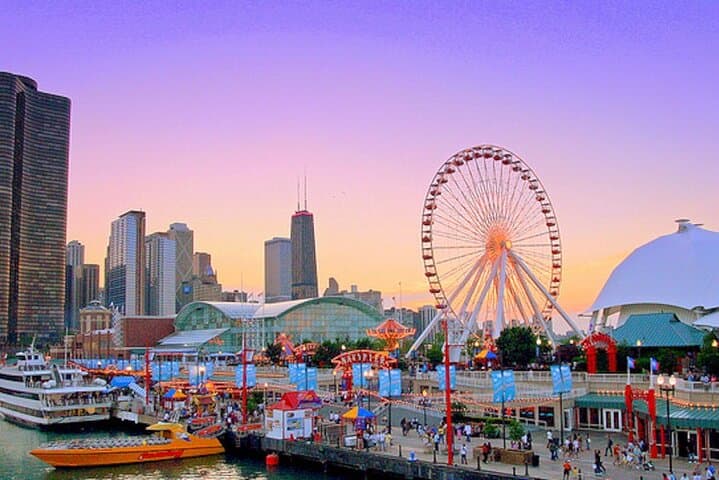 Explore Chicago's Iconic Action Movie Locations: A 1-Day Film Tour Experience photo 4