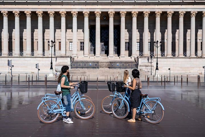 Lyon Highlights Bike Tour: Vieux‑Lyon to Confluence in 3 Hours photo 3