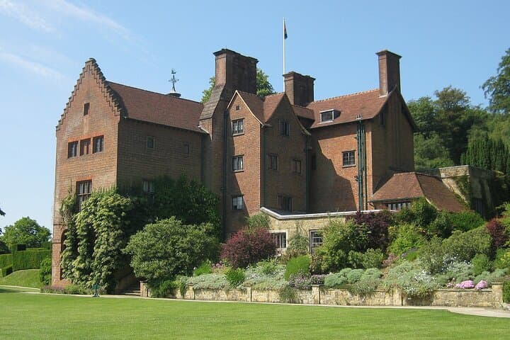 Private Luxury Day Tour to Hever Castle and Chartwell from London photo 2