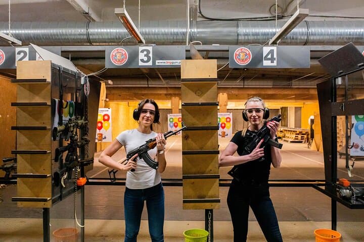 Kraków Extreme Shooting Experience with Hotel Pickup photo 6