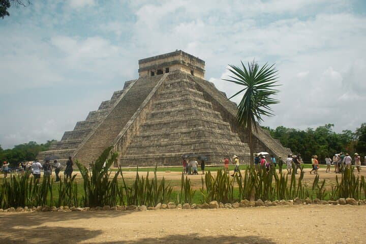 Chichén Itzá & Two Cenotes Day Tour — History, Swim, and Valladolid photo 4