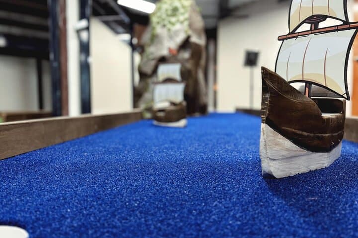 Vintage Immersive Mini Golf in Quebec City: Indoor Historical Course for All Ages