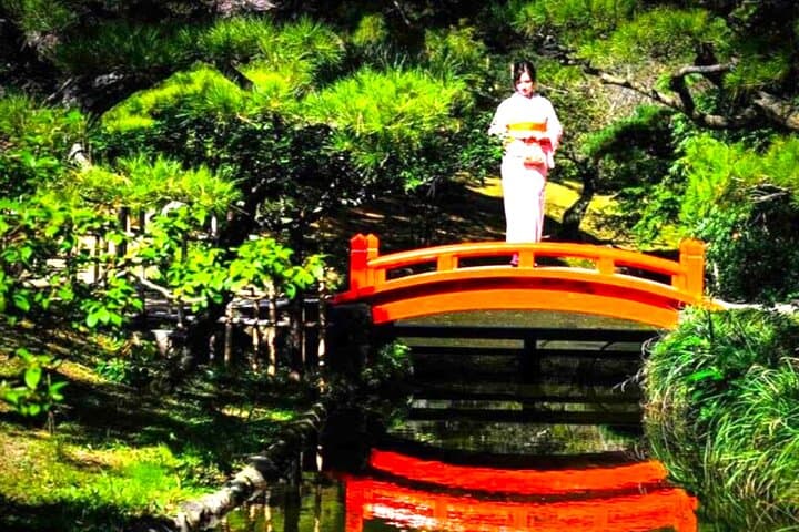 Kimono Experience in Ritsurin Garden: Stroll Takamatsu’s Michelin Three‑Star Park photo 3