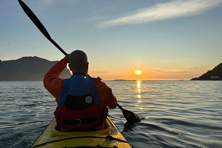 Afternoon Kayaking in Lofoten: Gimsøystraumen Sea Kayak Adventure photo 3