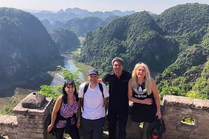 Ninh Binh Deluxe Day Tour: Bich Dong, Mua Cave, Hoa Lu & Trang An photo 2