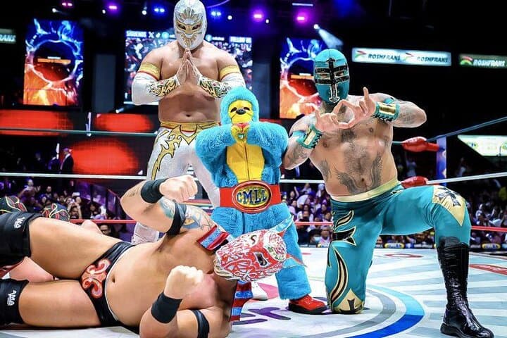Mexico City Lucha Libre and Mezcal Tasting: Private Night in Roma & Arena México photo 2