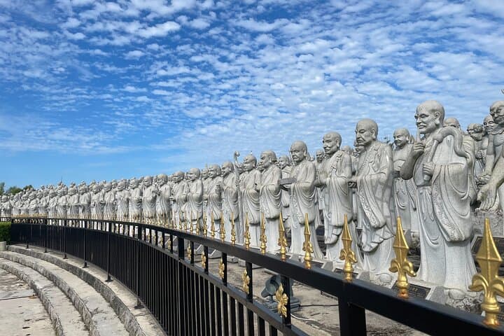 Private Bintan Full-Day Tour: Sleeping Buddha, Bintan Desert & Blue Lake photo 4