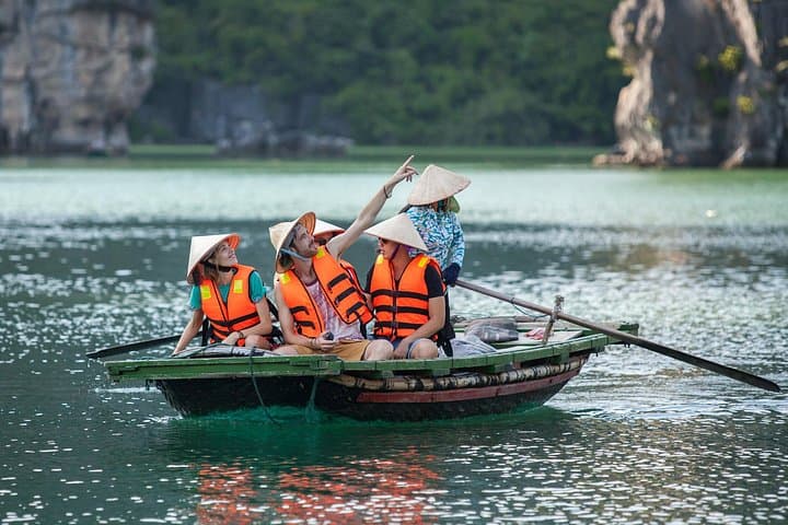 Aqua Luxury Cruise: 2-Day Halong & Lan Ha Bay Luxury Escape from Hanoi photo 1
