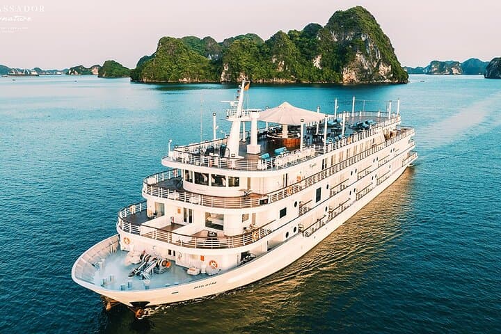 Ambassador 2-Day Luxury Cruise in Halong & Lan Ha Bay from Hanoi