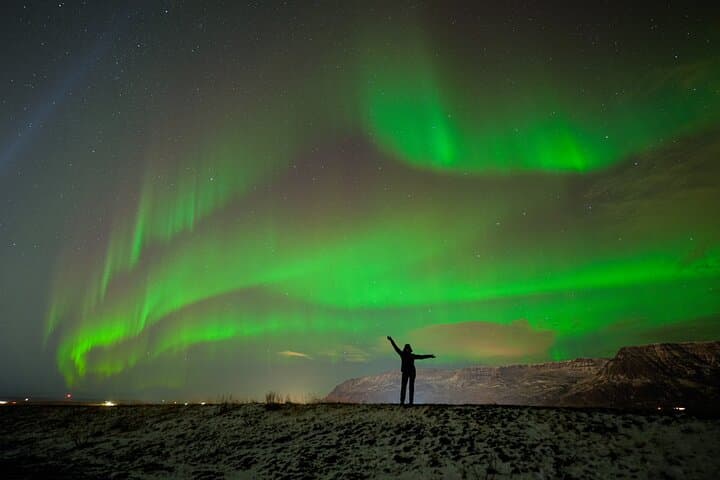 Reykjavik Northern Lights Tour with Photographer, Warm Suits & Guaranteed Re-Runs photo 6