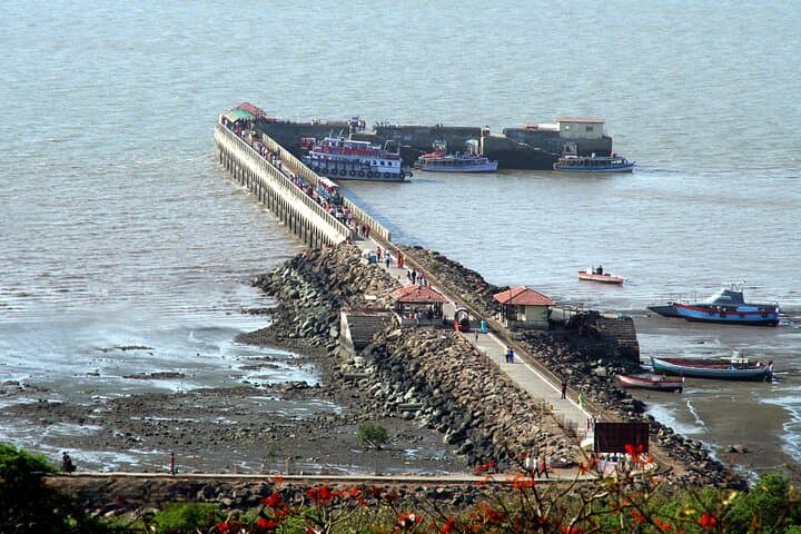 Mumbai to Bhimashankar: Three Jyotirlinga Pilgrimage & UNESCO Caves photo 3