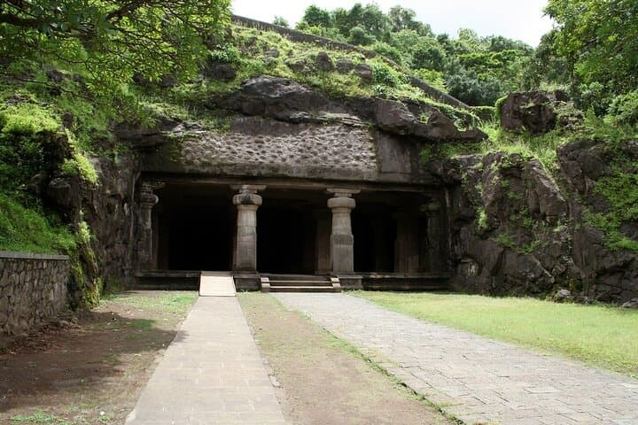 Mumbai to Kerala Backwaters and India’s Golden Triangle: 10-Day Cultural & Heritage Tour photo 5