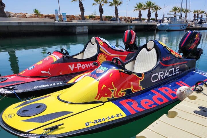 Race the Waves: Formula 1 Speedboat Rentals in Torrevieja